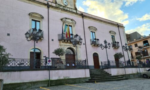 Covid: casi in aumento e a vuoto lo screening per la popolazione scolastica