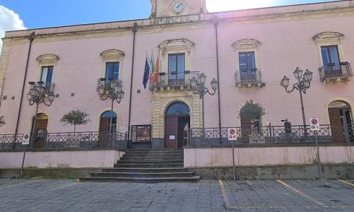 Ramacca di nuovo nella morsa del Covid. Sospese attività gioco e maggiori controlli