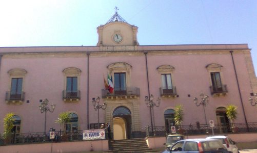 180 mila euro per rifare la chiesa di Libertinia. Il sindaco incontra la Soprintendenza
